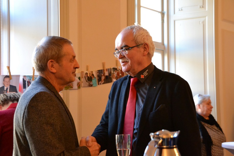 Bild zeigt Herrn Werner Kuhn, DRK-Landespräsident und Herrn Peter Struve